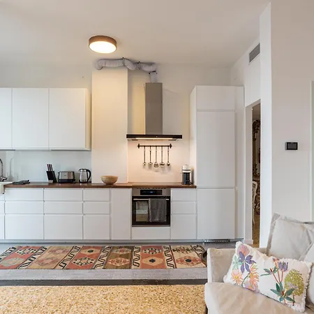 Lägenhet Guesthost - Bright & Scenic Flat 7km From Bellagio